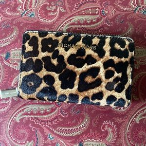 Small Michael Kors Leopard Wallet